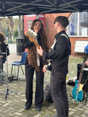 Macy-O and the Silverlinks performing on Sunday of the Winter Festival