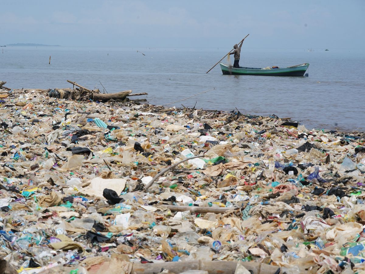 Minister ‘hugely disappointed’ as talks to agree UN plastics treaty fail