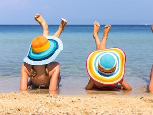 Supporting image for story: This anonymous summer bucket list is as bizarre as it is hilarious