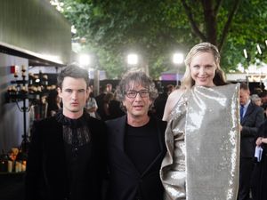 Supporting image for story: Illustrious list of stars feature in The Sandman surprise two-part bonus episode