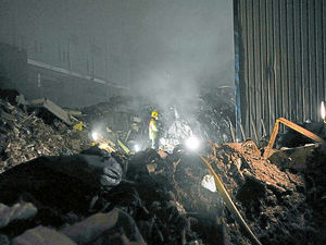 Supporting image for story: Huge fire rips through Wednesbury skip firm site