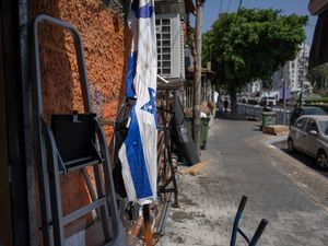 Supporting image for story: Palestinian militant groups claim bombing in Tel Aviv