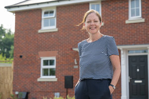 B&DWM - SGB-38648 - Cathy and her family have happily settled into the Clockmakers development