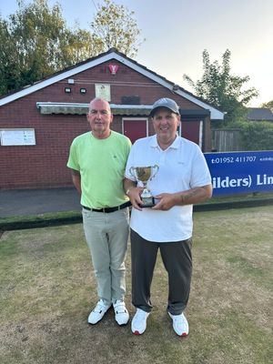 Final rivals – Ian Edwards and Over-60s Merit winner Roy Bradburn