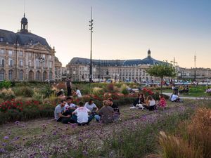 Supporting image for story: Slight fall in number of young people not in work, education or training