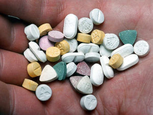Supporting image for story: POLL: Should all illegal drugs be decriminalised?