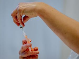 Supporting image for story: Women who are pregnant or breastfeeding urged to get Covid-19 jab by health chiefs