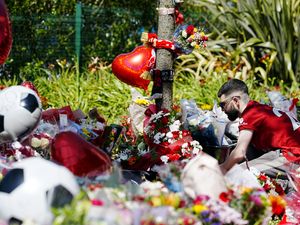 Supporting image for story: Shocked fans share Jota grief at Anfield