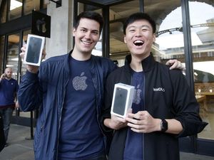 Supporting image for story: How much of an Apple superfan are you?