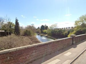 Supporting image for story: Man's body found in Walsall canal