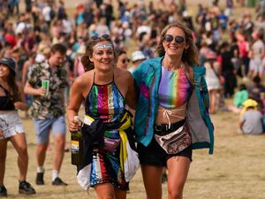 Supporting image for story: Festivalgoers enjoy first Saturday since ‘freedom day’ at Latitude and Tramlines