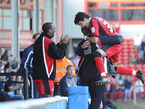 Supporting image for story: Dean Smith: Emmanuel Ledesma was 'lucky' signing