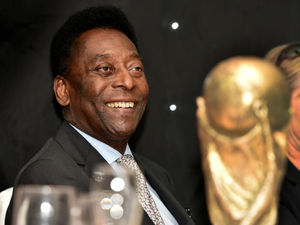 Supporting image for story: Brazil urge theworld to say aprayer for Pele