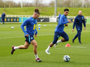 Supporting image for story: Jude Bellingham praises Gareth Southgate for helping England kids flourish 