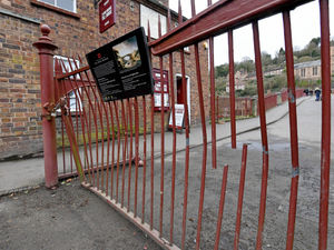 Supporting image for story: Police investigating after 'distressing' damage to historic gate on Iron Bridge