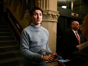 Supporting image for story: Trudeau threatens tariff war if Trump moves ahead with duty reforms