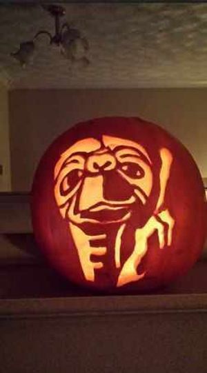 A eye catching ET pumpkin from Helen Pitt of Dudley