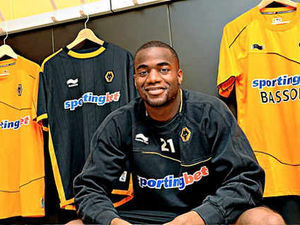 Supporting image for story: Steve Morgan delivers dressing room rant at stunned Wolves team