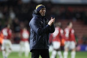 Supporting image for story: Dave Edwards: Important point could be Shrewsbury's turning point on travels