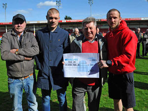 Supporting image for story: Saddlers give cash to Pleck through the pros