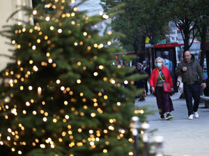 Supporting image for story: Lockdown likely to last longer than a month, council leaders warn