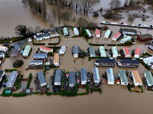 Supporting image for story: Prepare UK to cope with at least 2C of warming by 2050, Government told