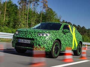 Supporting image for story: New Vauxhall Mokka promises to be lighter and better to drive