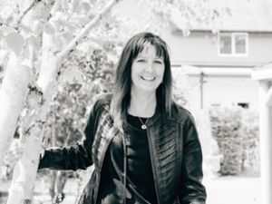 Supporting image for story: Three men remain on bail in connection with death of Suzanne Cherry at Sutton Coldfield golf course - while three others face manslaughter charges