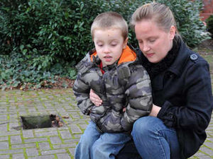Supporting image for story: Five-year-old hurt in drain plunge