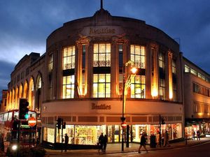 Supporting image for story: 42 nostalgic photos of Wolverhampton Beatties in its prime