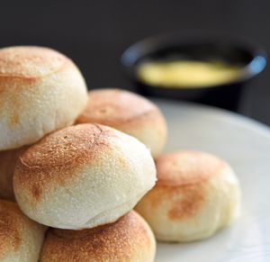 On a roll – dough balls with garlic butter
