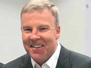 Supporting image for story: Wolves boss Kenny Jackett up for manager of the month award