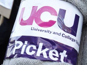 Supporting image for story: 70,000 lecturers and other staff at 150 universities to strike for three days
