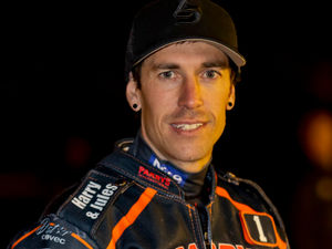 Supporting image for story: Wolves' Sam Masters is wary of Panthers threat