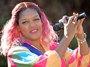 Supporting image for story: Singer and cancer survivor gets creative to help charity