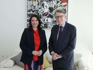 Deputy First Minister Emma Little-Pengelly with UK Ambassador to the US Lord Peter Mandelson