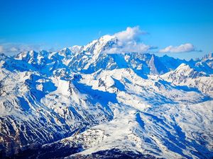 Supporting image for story: Death of man who fell 1,000ft from Mont Blanc was an 'accident' - Shropshire coroner