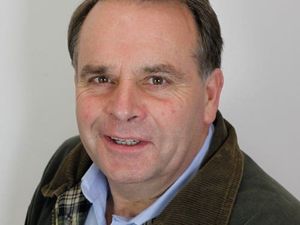 Supporting image for story: Tory MP suggests he opened pornography in the Commons by mistake