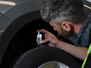 Supporting image for story: MOT garages pass nearly one in seven vehicles that should have failed