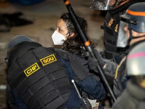 Supporting image for story: Police and pro-Palestinian demonstrators clash at UCLA encampment