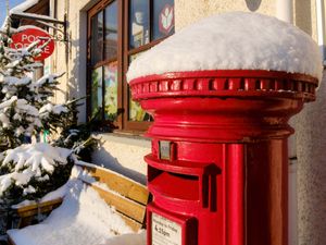 Supporting image for story: Post Office urges customers to send parcels before busiest day on December 8