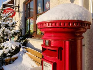 Supporting image for story: Post Office urges customers to send parcels before busiest day on December 8