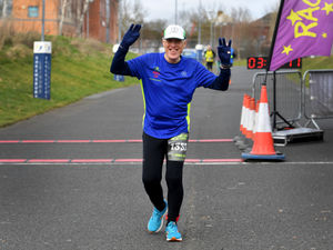 Supporting image for story: Mayoral marathon as pensioner clocks up his 333rd race - at the age of 75