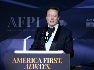 Supporting image for story: Musk suggests Trump should allow public input on who should lead US Treasury