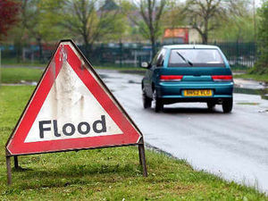 Supporting image for story: Weather warning as Bewdley pair rescued
