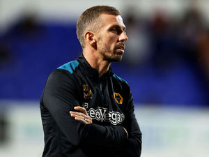 Supporting image for story: Gary O'Neil urges fans to stick by Wolves