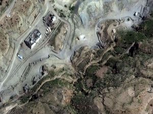 Supporting image for story: US claims to have taken out Iran’s mine-laying vessels