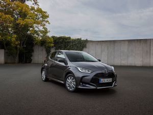 Supporting image for story: New Mazda2 Hybrid arrives with Toyota Yaris underpinnings