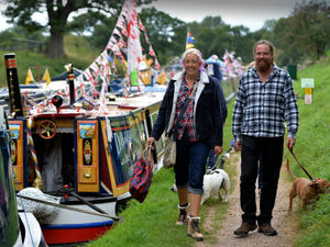 Supporting image for story: Crowds flock to Whitchurch Canal Festival - in pictures