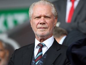 Supporting image for story: West Ham joint chairman David Gold dies at age of 86 after a ‘short illness’